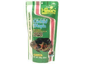 Hikari Cikl. Staple Medium 250 G